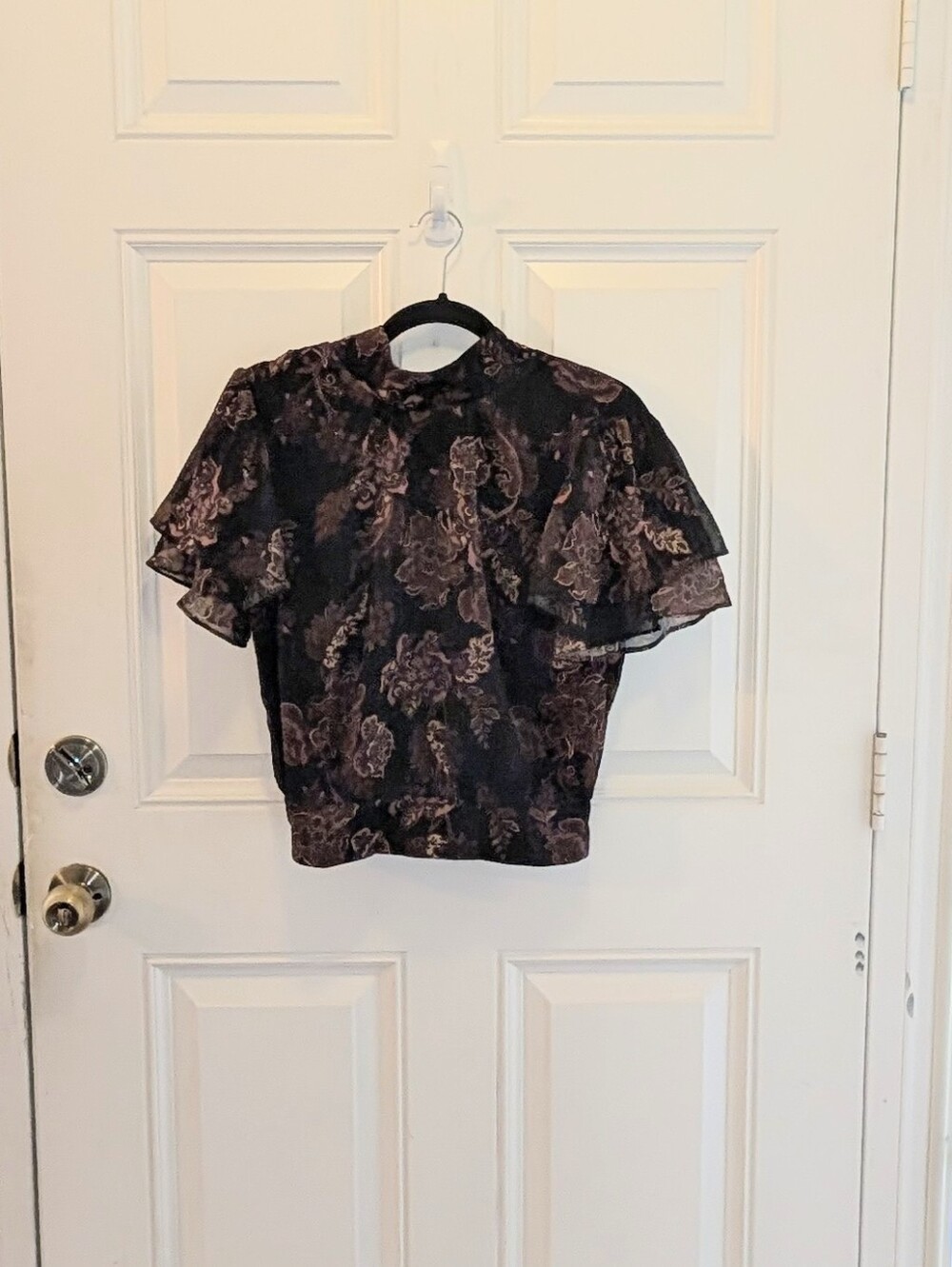Lost + Wonder Jannette Flutter Sleeve Blouse - M - Picture 2 of 7